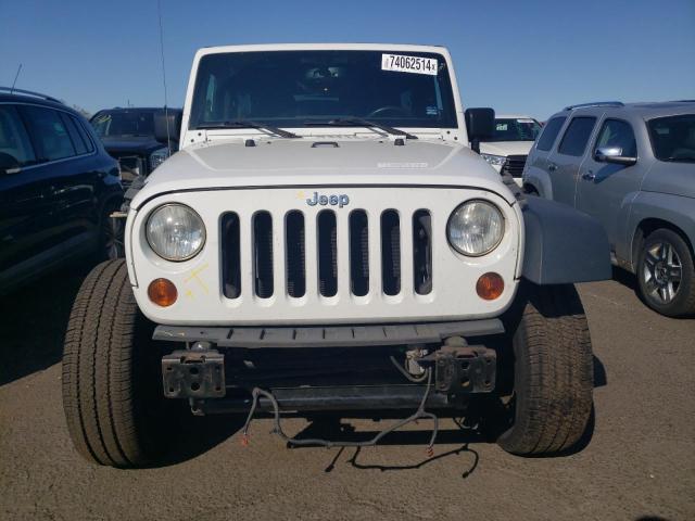 Photo 5 from auction – 2013 JEEP WRANGLER U with VIN 1C4BJWDG3DL582731