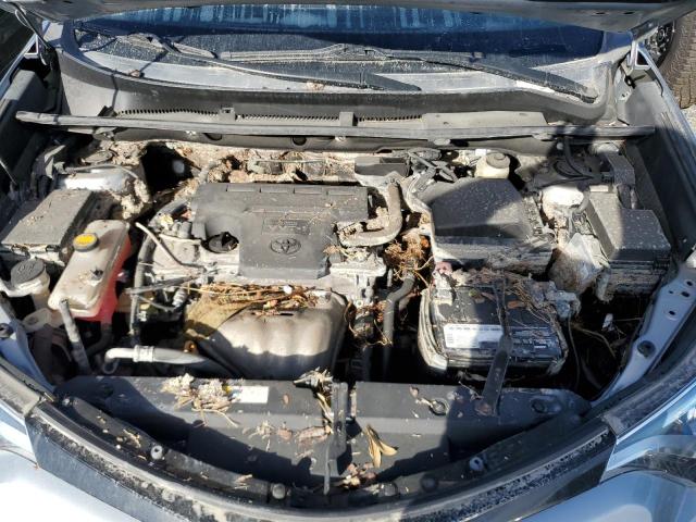 Photo 12 from auction – 2018 TOYOTA RAV4 SE with VIN 2T3NFREV2JW430199
