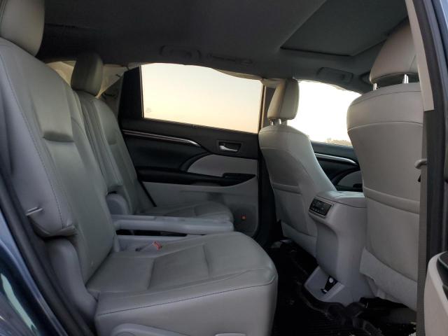 Photo 11 from auction – 2016 TOYOTA HIGHLANDER with VIN 5TDDKRFH6GS351192