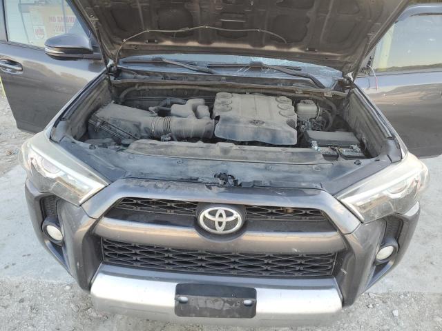 Photo 12 from auction – 2014 TOYOTA 4RUNNER SR with VIN JTEBU5JR1E5180487