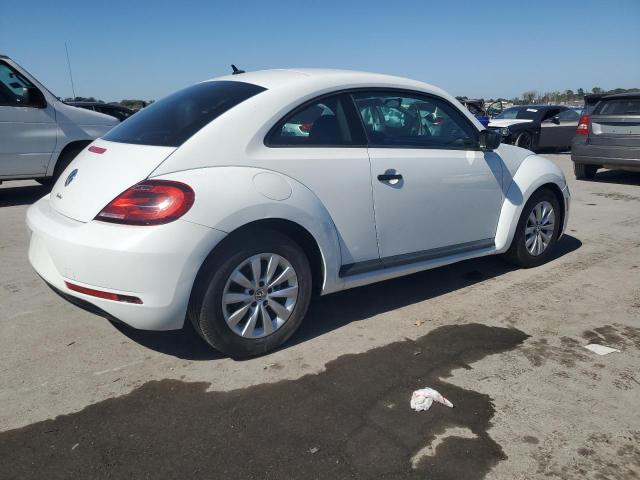 Photo 3 from auction – 2017 VOLKSWAGEN BEETLE 1.8 with VIN 3VWF17AT4HM621305