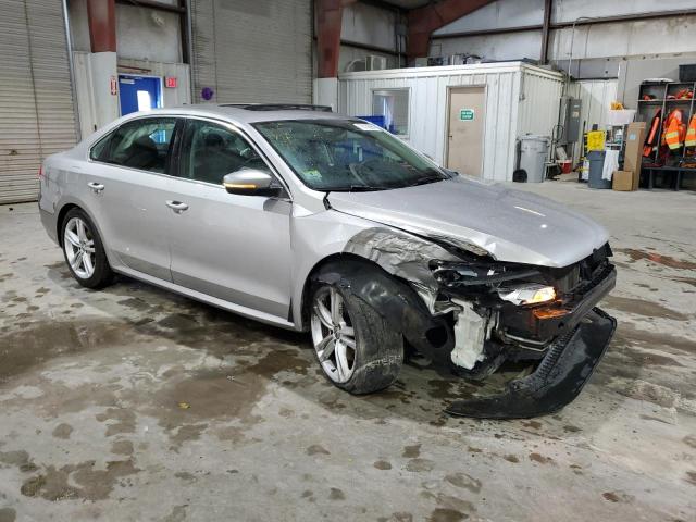Photo 4 from auction – 2014 VOLKSWAGEN PASSAT SE with VIN 1VWBT7A3XEC100238