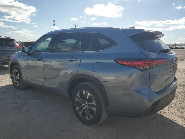 Photo 2 from auction – 2022 TOYOTA HIGHLANDER with VIN 5TDGZRAH3NS100370