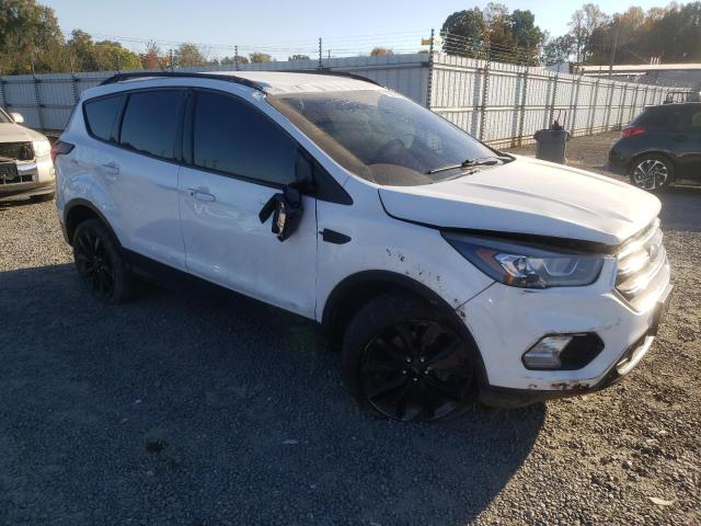 Photo 4 from auction – 2019 FORD ESCAPE SE with VIN 1FMCU9GD0KUB07250