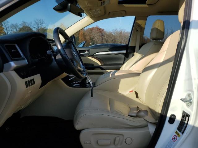 Photo 7 from auction – 2017 TOYOTA HIGHLANDER with VIN 5TDJZRFH4HS389343