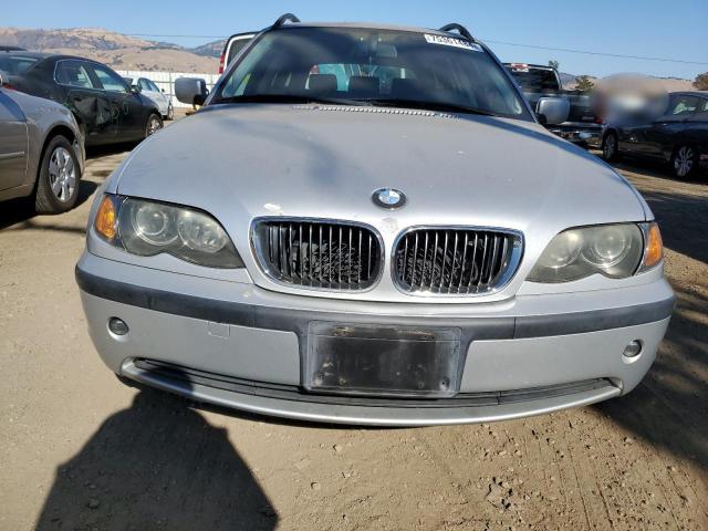 Photo 5 from auction – 2003 BMW 325 XIT with VIN WBAEP33453PF02225