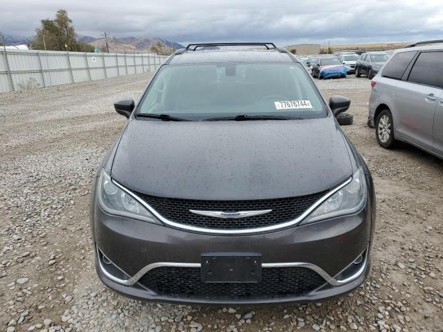 Photo 5 from auction – 2017 CHRYSLER PACIFICA T with VIN 2C4RC1BG6HR831583