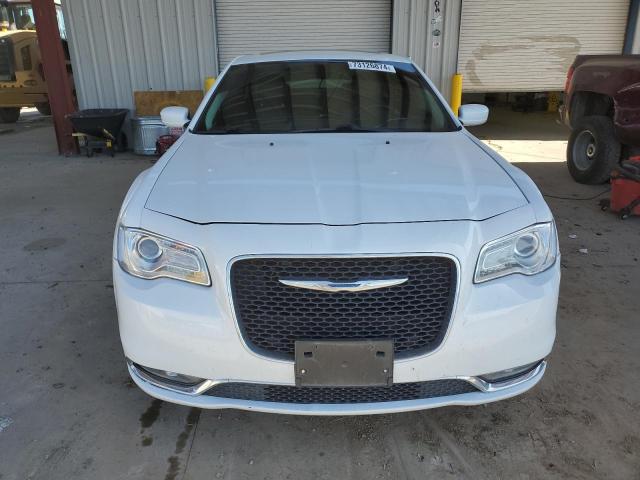 Photo 5 from auction – 2017 CHRYSLER 300 LIMITE with VIN 2C3CCARG6HH534724
