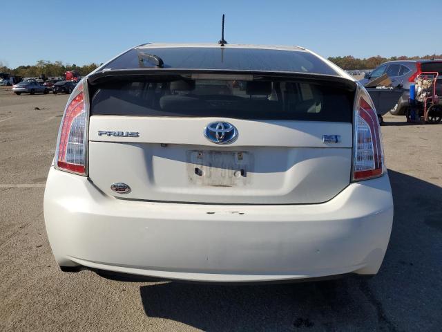Photo 6 from auction – 2015 TOYOTA PRIUS with VIN JTDKN3DU5F0429295