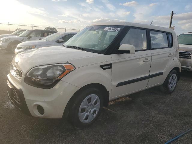KIA SOUL 2013 with VIN KNDJT2A57D7775457 - Photo from auction