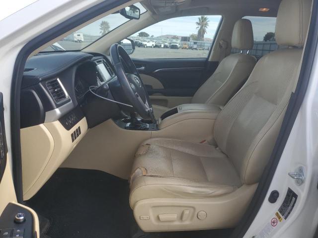 Photo 7 from auction – 2016 TOYOTA HIGHLANDER with VIN 5TDDKRFH7GS252235