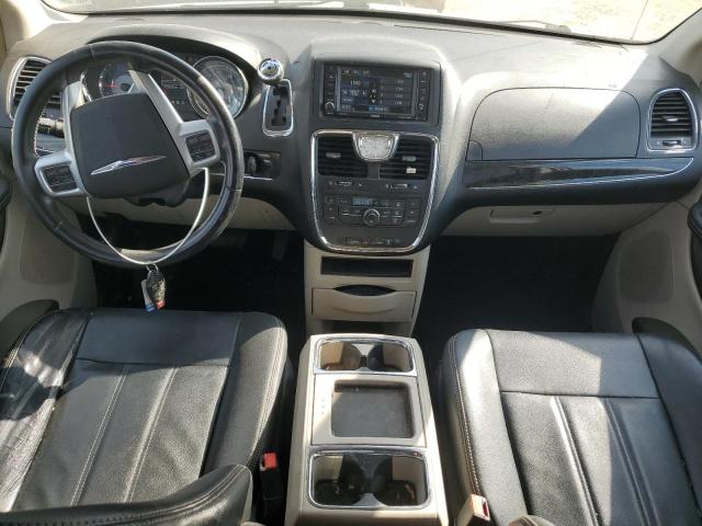 Photo 8 from auction – 2014 CHRYSLER TOWN & COU with VIN 2C4RC1BGXER171446