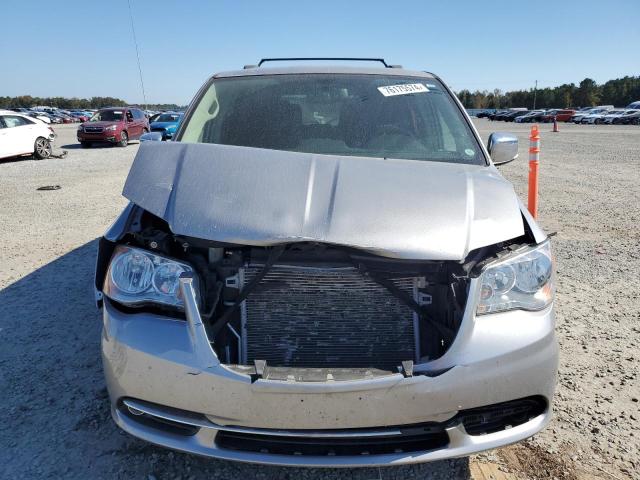 Photo 5 from auction – 2015 CHRYSLER TOWN & COU with VIN 2C4RC1JG7FR742099