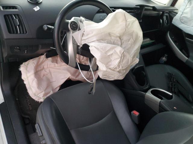 Photo 8 from auction – 2014 TOYOTA PRIUS with VIN JTDKN3DU3E1755718