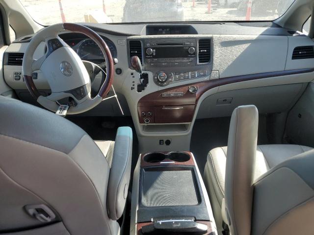 Photo 8 from auction – 2011 TOYOTA SIENNA XLE with VIN 5TDYK3DC8BS053144