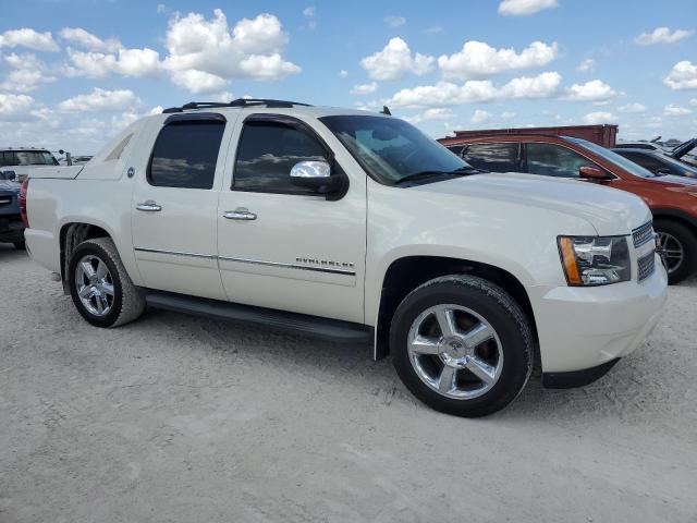 Photo 4 from auction – 2013 CHEVROLET AVALANCHE with VIN 3GNTKGE78DG305390