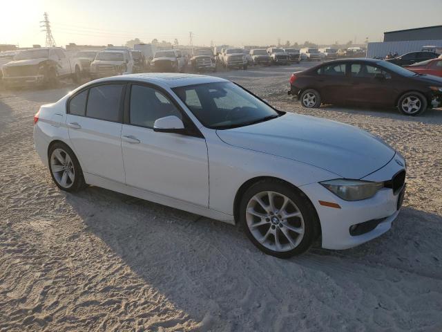 Photo 4 from auction – 2014 BMW 320 I with VIN WBA3B1C58EK132470