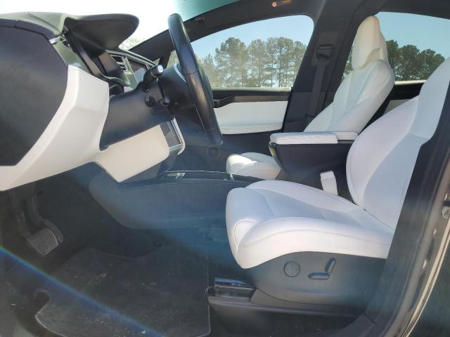 Photo 7 from auction – 2017 TESLA MODEL X with VIN 5YJXCDE20HF059151