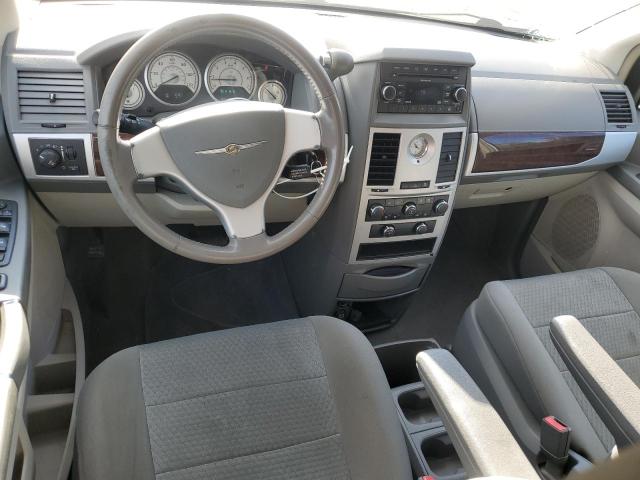 Photo 8 from auction – 2009 CHRYSLER TOWN & COU with VIN 2A8HR54169R678871