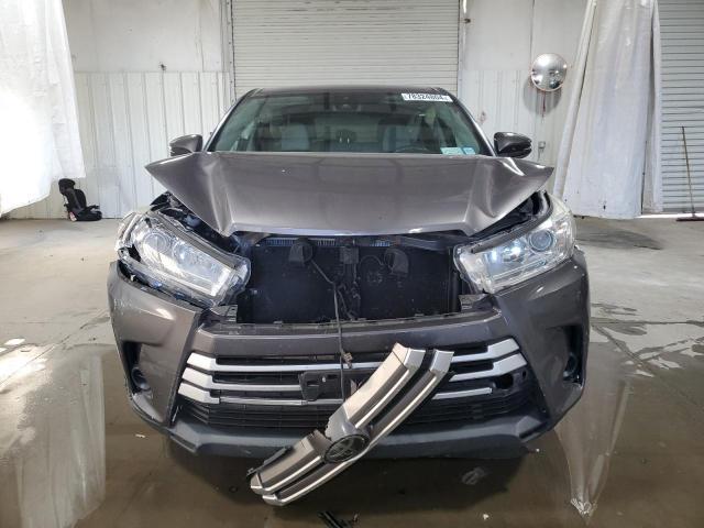 Photo 5 from auction – 2017 TOYOTA HIGHLANDER with VIN 5TDBZRFH2HS443422