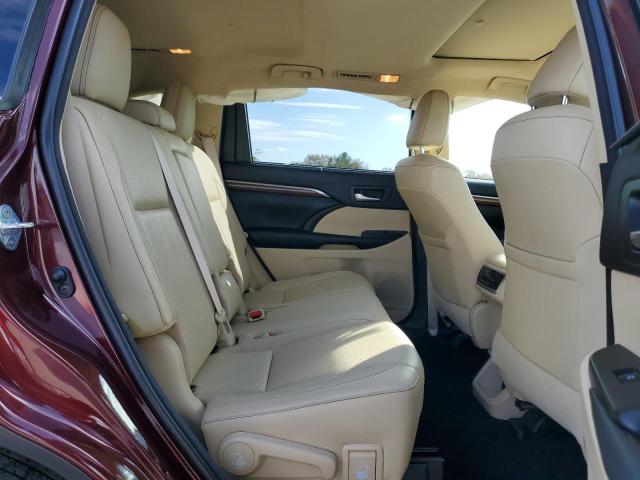 Photo 11 from auction – 2018 TOYOTA HIGHLANDER with VIN 5TDDZRFH2JS878438
