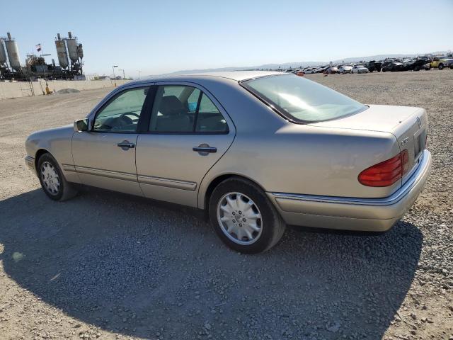 Photo 2 from auction – 1999 MERCEDES-BENZ E 320 with VIN WDBJF65H5XA804902