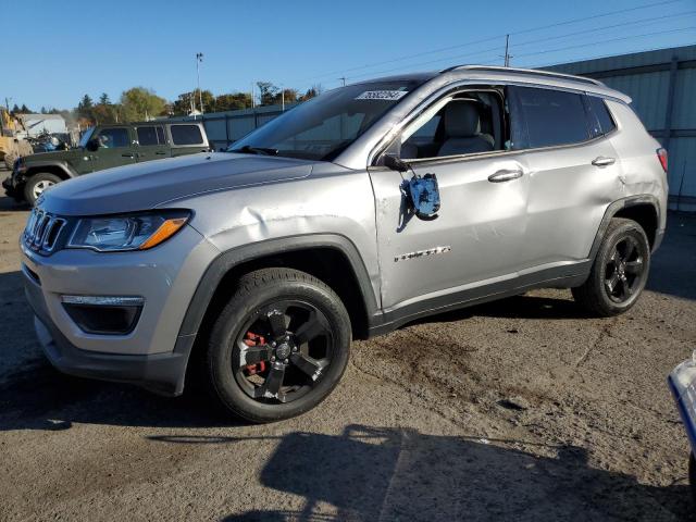 JEEP COMPASS LA 2018 with VIN 3C4NJDBB3JT376107 - Photo from auction