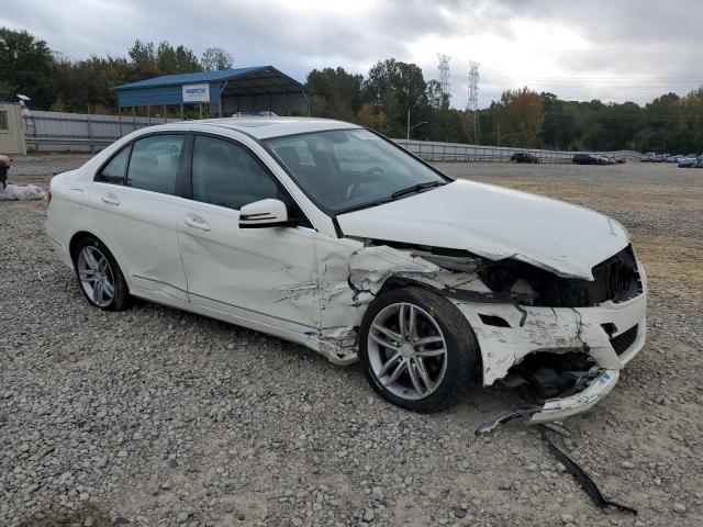 Photo 4 from auction – 2012 MERCEDES-BENZ C 300 4MAT with VIN WDDGF8BB0CA670856