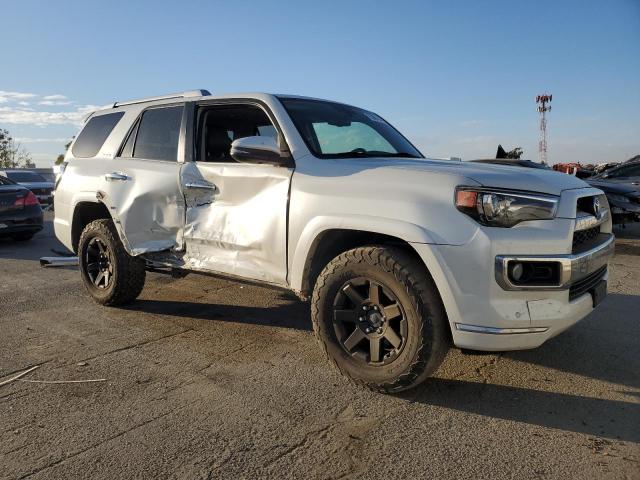 Фото 4 с аукциона – 2015 TOYOTA 4RUNNER SR с VIN JTEBU5JR5F5223603