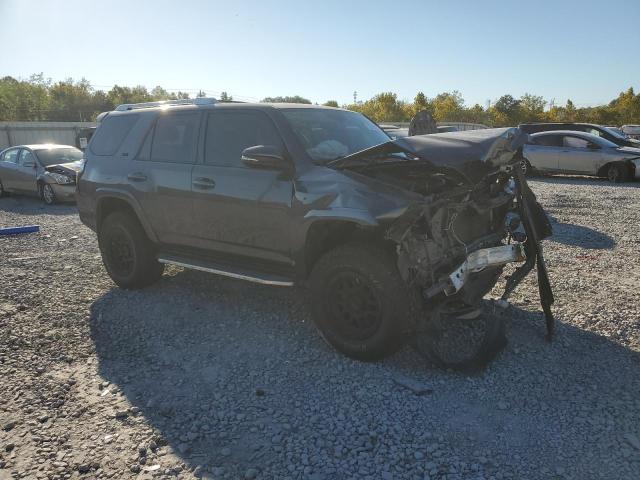 Photo 4 from auction – 2018 TOYOTA 4RUNNER SR with VIN JTEBU5JR3J5565883