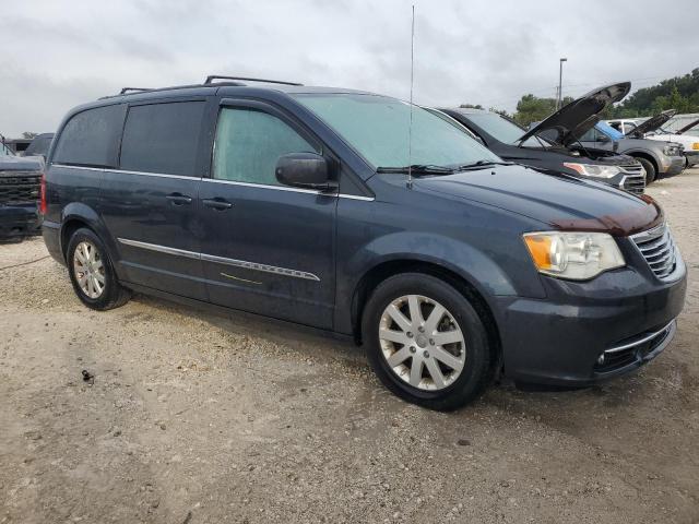 Photo 4 from auction – 2013 CHRYSLER TOWN & COU with VIN 2C4RC1BG3DR801628