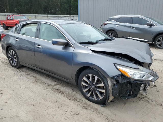 Photo 4 from auction – 2017 NISSAN ALTIMA 2.5 with VIN 1N4AL3AP0HC203883