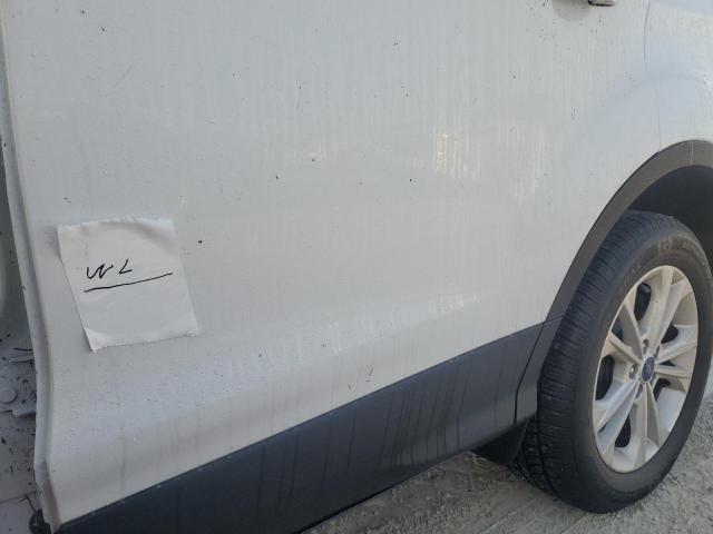 Photo 13 from auction – 2017 FORD ESCAPE SE with VIN 1FMCU9G99HUA07748