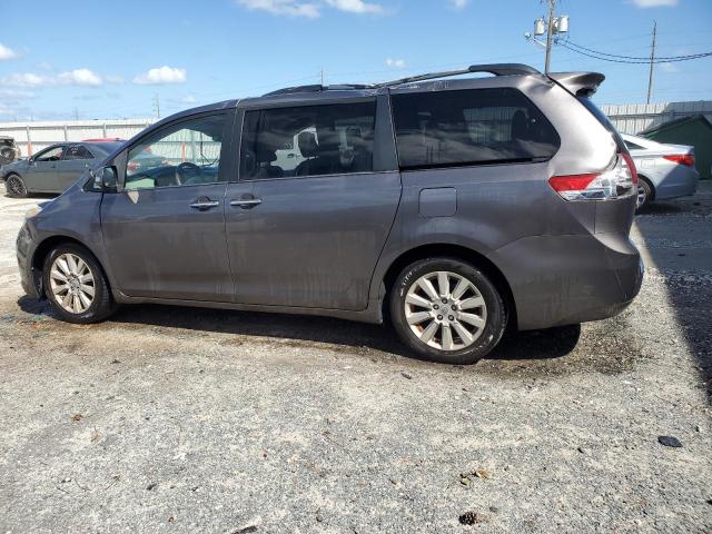 Photo 2 from auction – 2014 TOYOTA SIENNA XLE with VIN 5TDDK3DC5ES078070