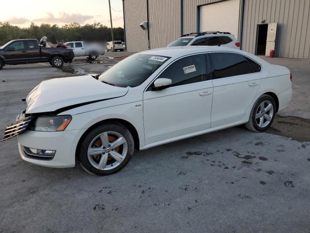 Photo 1 from auction – 2015 VOLKSWAGEN PASSAT S with VIN 1VWAT7A37FC109525