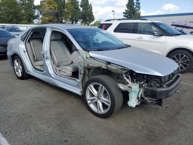 Photo 4 from auction – 2014 VOLKSWAGEN PASSAT SE with VIN 1VWBT7A32EC118975
