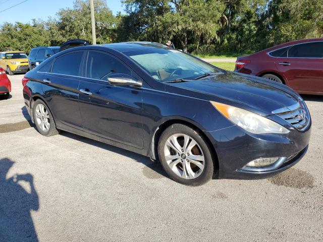 Photo 4 from auction – 2013 HYUNDAI SONATA SE with VIN 5NPEC4AC3DH580253