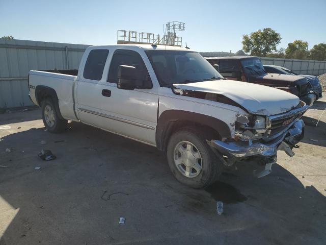 Photo 4 from auction – 2005 GMC NEW SIERRA with VIN 1GTEK19B35E160054