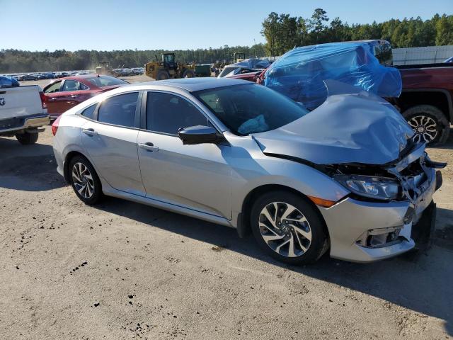 Photo 4 from auction – 2018 HONDA CIVIC EX with VIN 2HGFC2F78JH595163