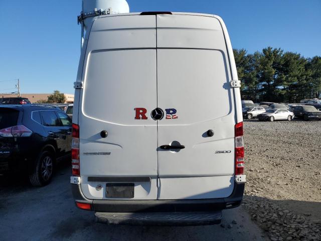 Photo 6 from auction – 2017 MERCEDES-BENZ SPRINTER 2 with VIN WD3PE8CD4HP383791