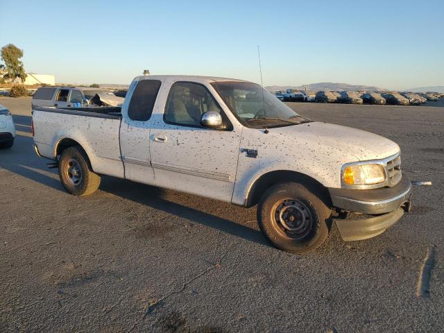 Photo 4 from auction – 2000 FORD F-150 with VIN 1FTRX17L9YKA94727