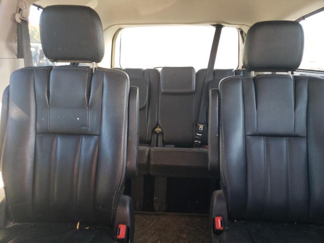 Photo 10 from auction – 2016 CHRYSLER TOWN & COU with VIN 2C4RC1BG6GR215378