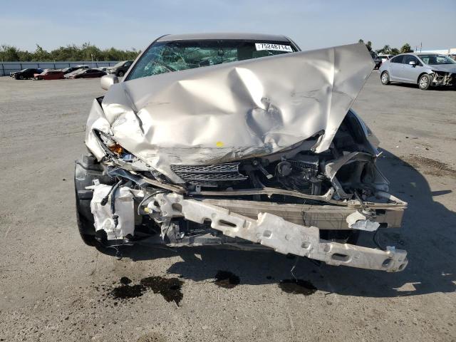 Photo 5 from auction – 2002 TOYOTA CAMRY LE with VIN JTDBF30K520042497