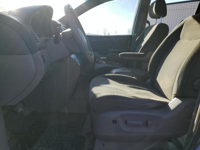 Photo 7 from auction – 2004 TOYOTA SIENNA LE with VIN 5TDBA23C44S008208