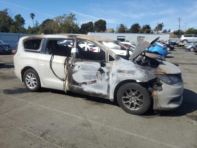 Photo 4 from auction – 2017 CHRYSLER PACIFICA L with VIN 2C4RC1CGXHR571591