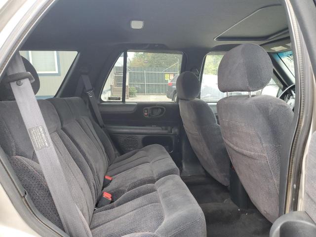 Photo 11 from auction – 2001 CHEVROLET BLAZER with VIN 1GNDT13W812158646