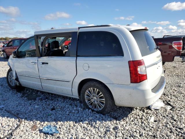 Photo 2 from auction – 2015 CHRYSLER TOWN & COU with VIN 2C4RC1CG1FR554773