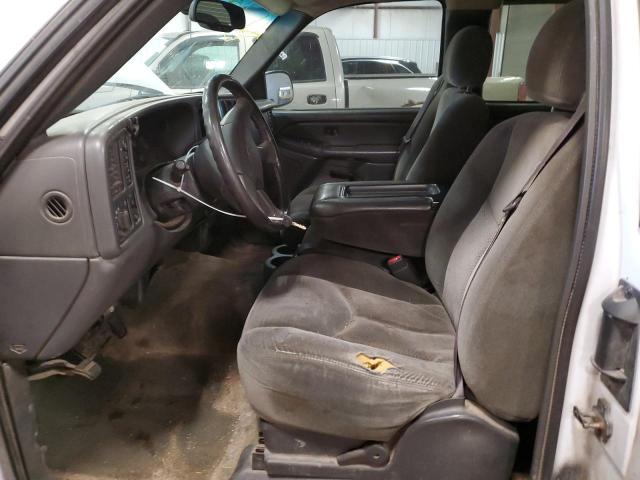 Photo 7 from auction – 2004 CHEVROLET SILVERADO with VIN 2GCEK19T341110828