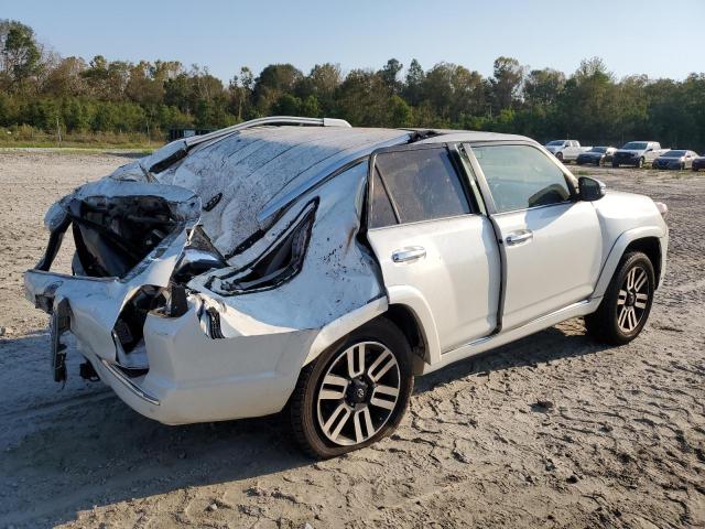 Photo 3 from auction – 2015 TOYOTA 4RUNNER SR with VIN JTEBU5JR3F5255935
