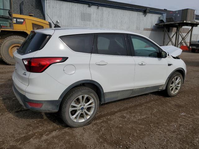 Photo 3 from auction – 2019 FORD ESCAPE SE with VIN 1FMCU9GD5KUB85653
